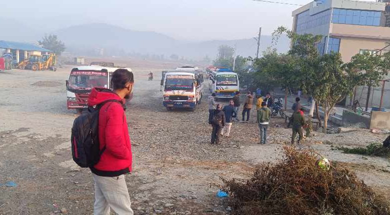 उदयपुरमा मदन भण्डारी राजमार्ग र सगरमाथा राजमार्ग ठप्प, जनजिवन प्रभावित