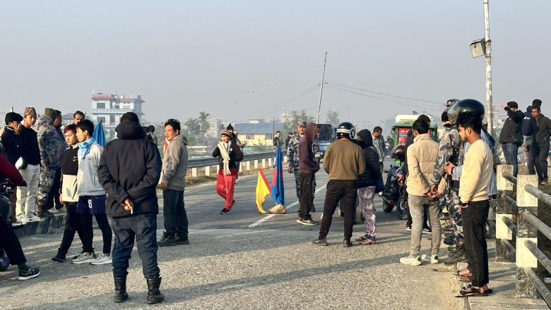 उदयपुरमा पहिचानवादीहरुको बन्द : लामो दुरीका सबै सवारी ठप्प, तस्विर सहित