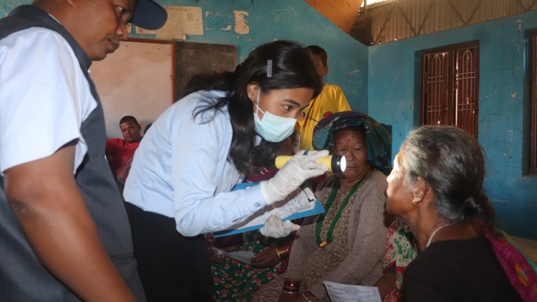 त्रिनपा १ जोगिदहले ५७ जनाको निशुल्क आँखा शल्यक्रिया गरिदिने