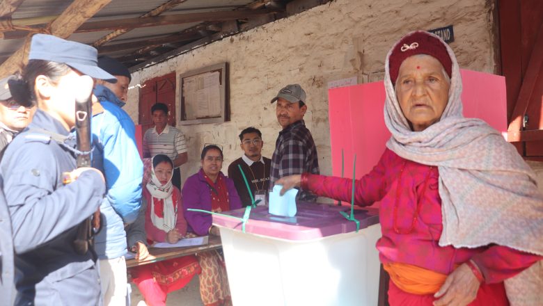 त्रियुगा शानासहरी खानेपानीको निर्वाचन धमाधम हुँदै