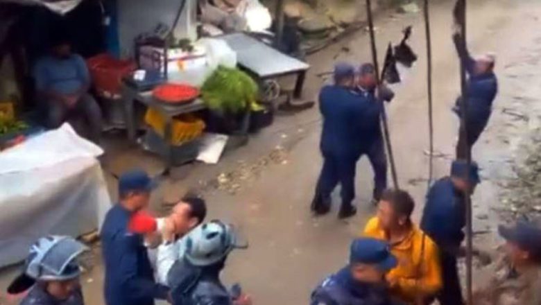 तेह्रथुममा मुख्यमन्त्री कार्कीलाई कालो झण्डा प्रदर्शन