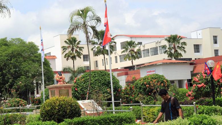 भरतपुरमा बढी किमो दिँदा बिरामीको मृत्यु, दुई नर्स निलम्बित