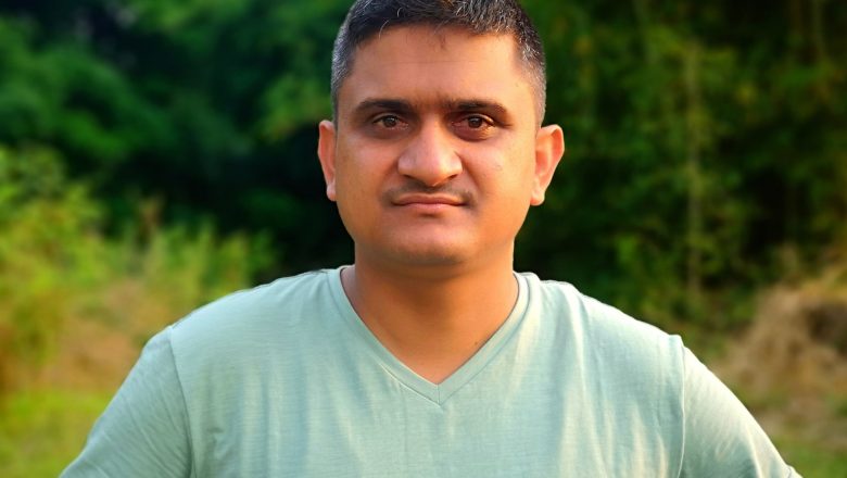 त्रियुगा १२ उपनिर्वाचनमा नेपाली काँग्रेसबाट संजिव काफ्लेले गराए मनोनयन दर्ता