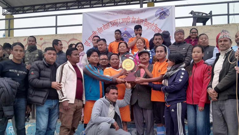 पूर्व जनमुक्ति सेना फुटवल प्रतियोगिता : पालिका अध्यक्ष मोक्तानको गोलमा सिन्धुली बिजयी