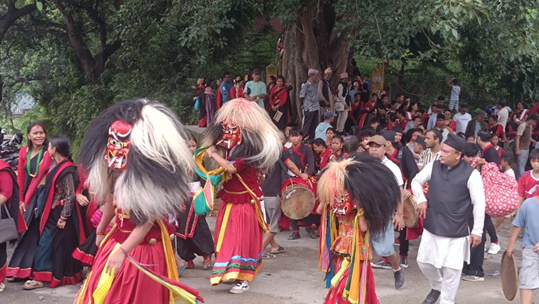 गाईघाटमा  सुरु भयो लाखे नाच