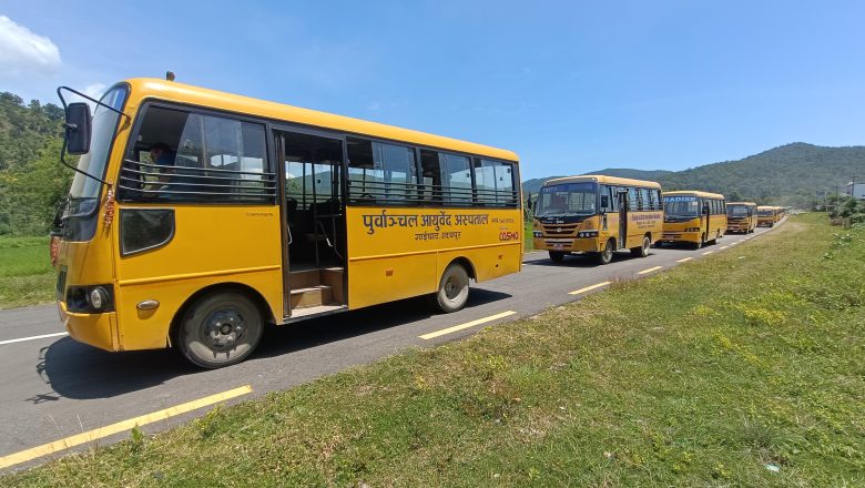 उदयपुरमा निजी विद्यालयहरुको बस र्याली