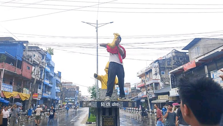 गाईघाटमा वि.पि. कोइरालाको शालिका तोडफोड