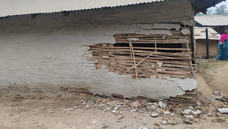 हात्तीले एक घाइते, १५ घरधुरीमा क्षती