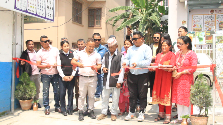 ललितपुरको कुसुन्तीमा जेष्ठ नागरिकको हातबाट वनवे ड्राइभिङ स्कुल उद्घाटन