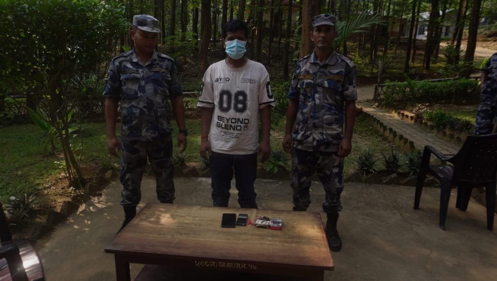 सशस्त्र प्रहरीले ब्राउन सुगरसहित गाईघाटबाट एक जना पक्राउ
